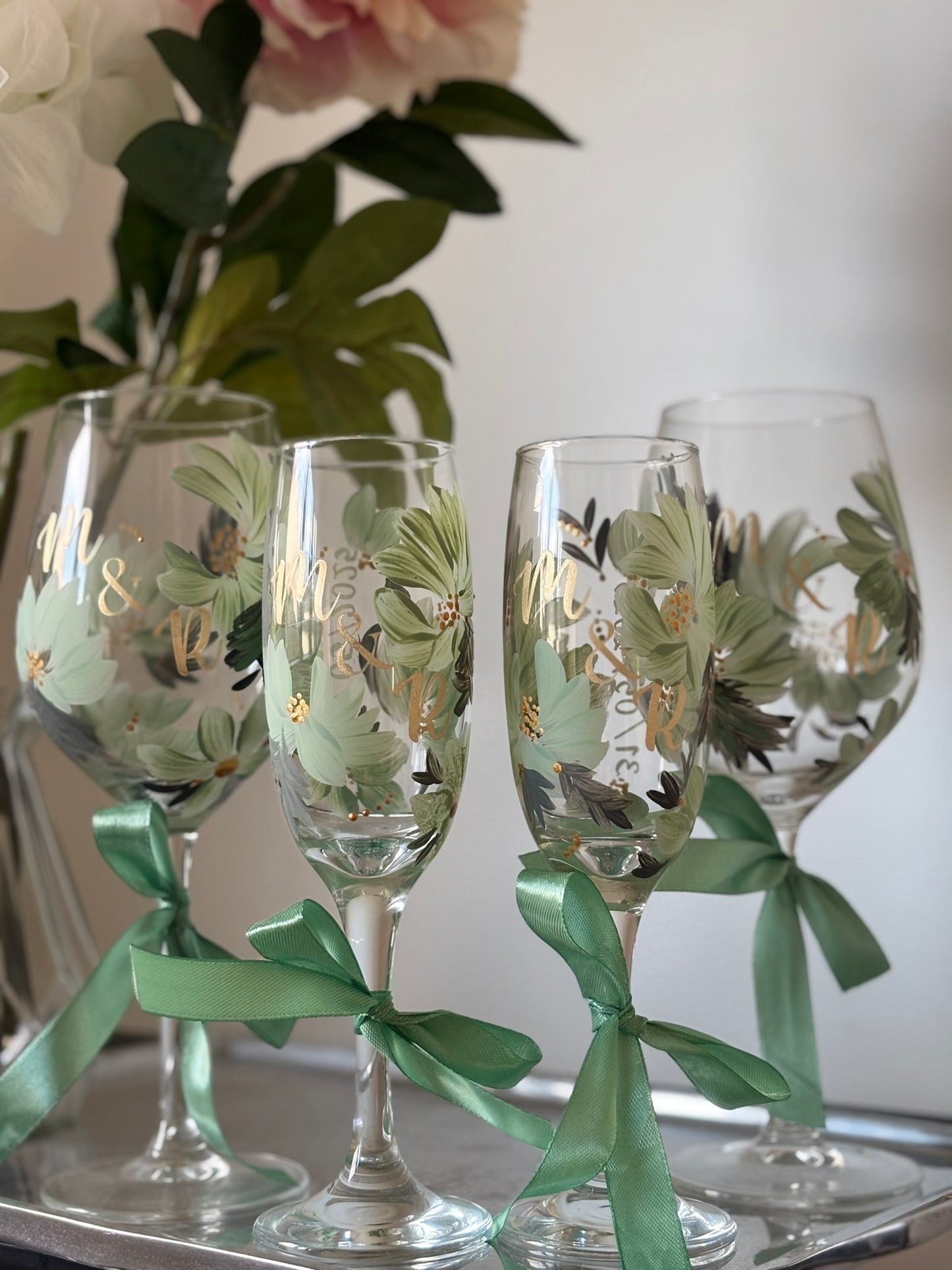 Coffret Prestige des Mariés – 4 Verres peints à la main personnalisés