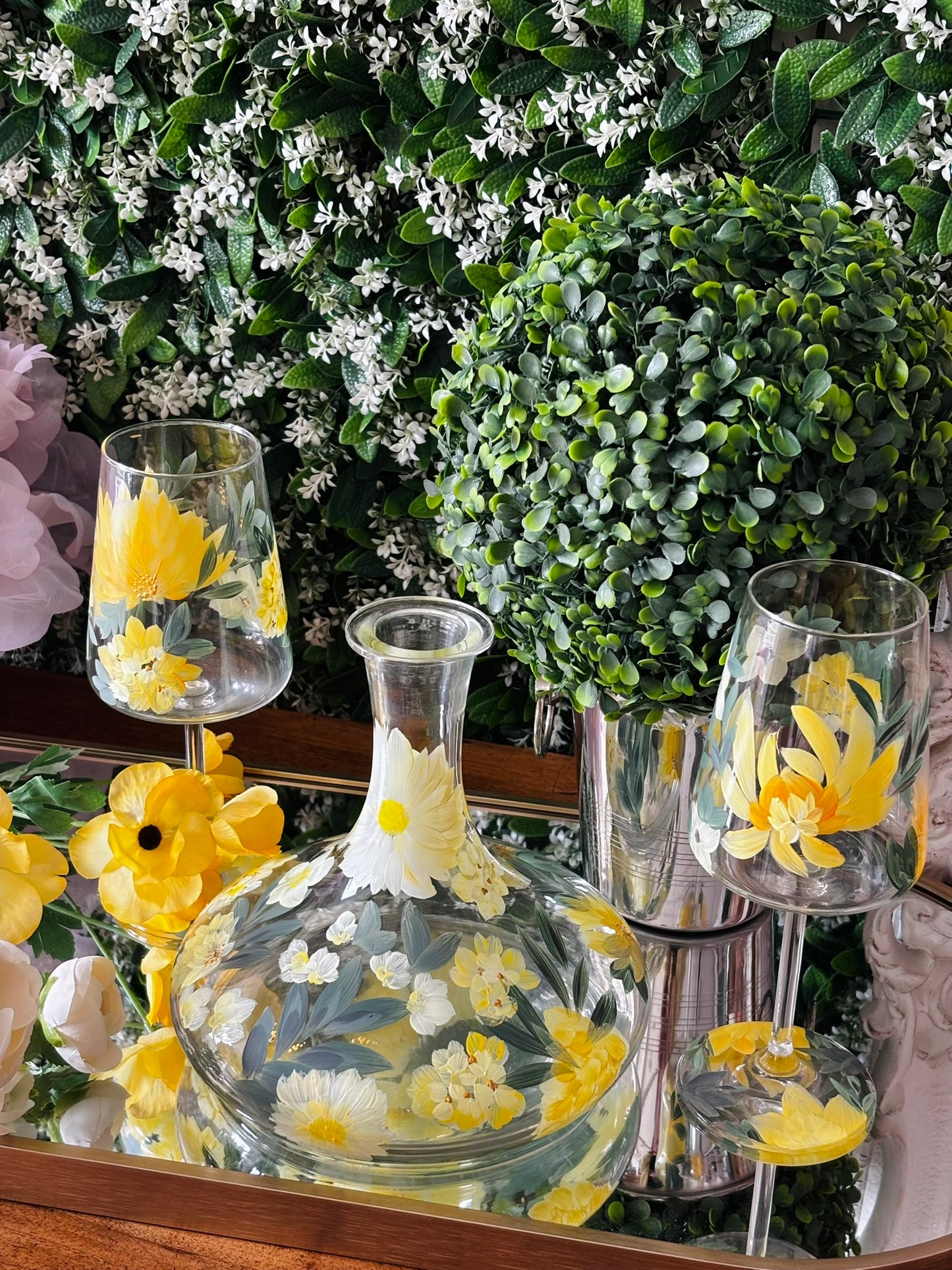 Ensemble Décanteur & Verres à Vin Peints à la Main – Collection Printemps Jaune