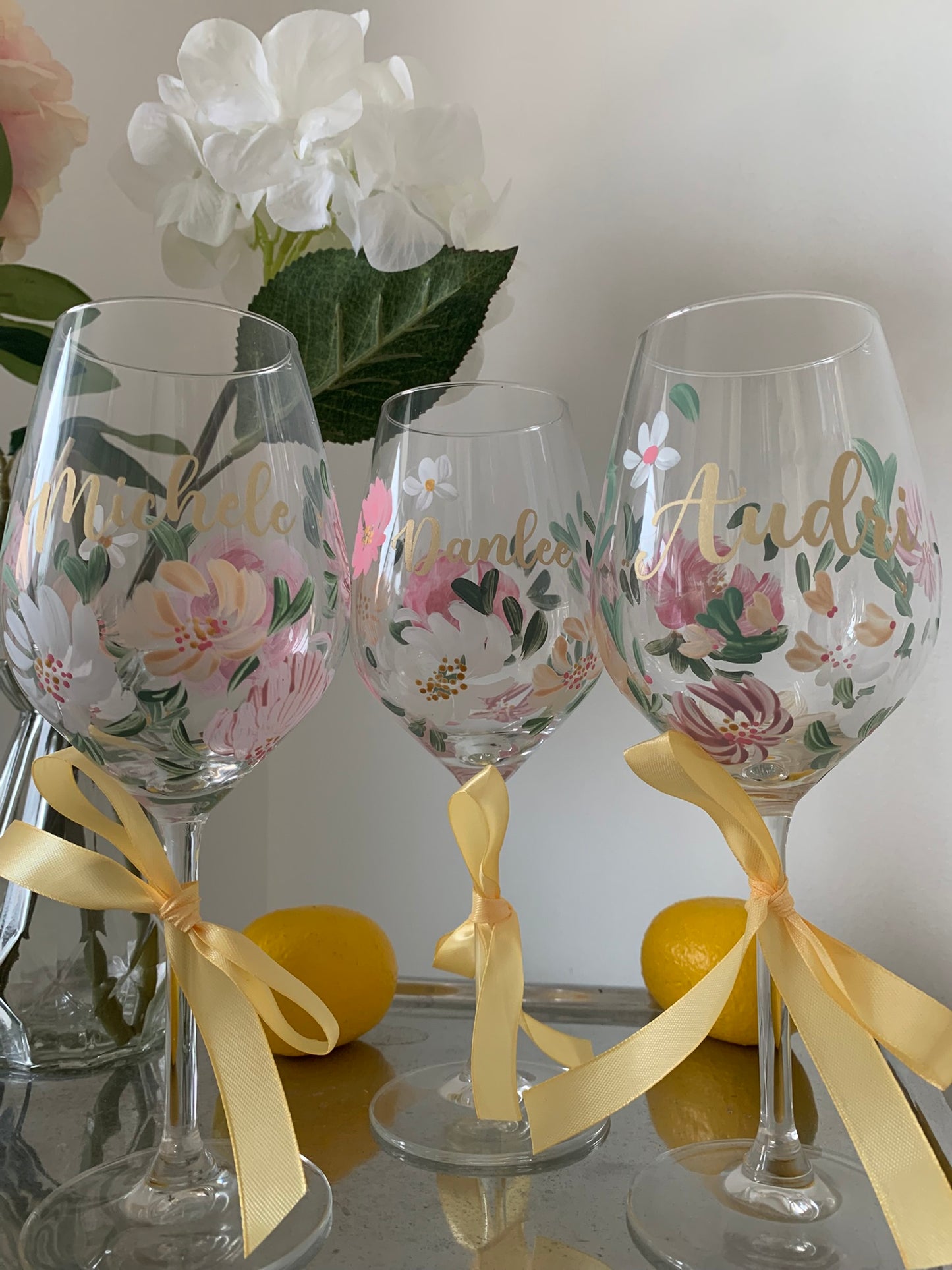 Flûtes à champagne peintes à la main, verre personnalisée avec prénom mariage, demoiselle d'honneur cadeaux invités mariage décoration mariage verre vin