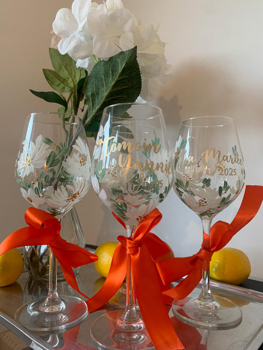 COFFRET DUO Verre vin peinture florale fait main personnalisé avec prénom idéal cadeau de couple mariage