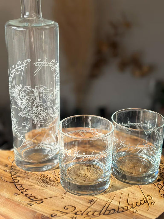 Coffret LOTR wine glasses engraved bottle lotr wood engraved Lot coffret seigneur des anneaux cadeau de noel cadeau Homme verre gravé gift